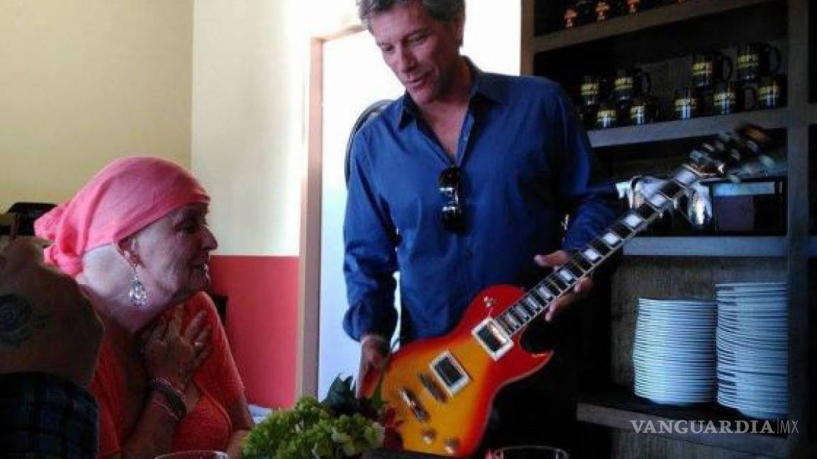 Bon Jovi sorprende a una fan con cáncer
