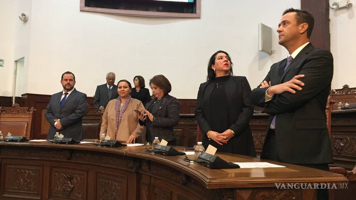 $!Toman protesta diputados de la 61 Legislatura del Congreso de Coahuila