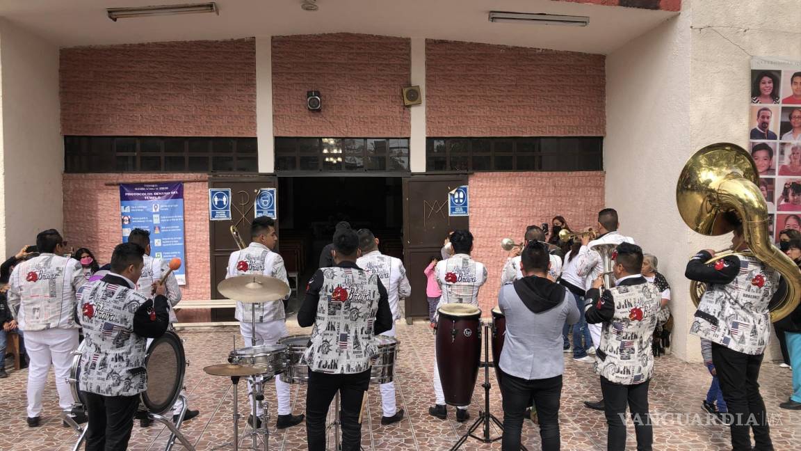 Por pandemia de COVID-19, integrantes de la Banda Brava de Saltillo dejan la música para buscar con oficios el sustento