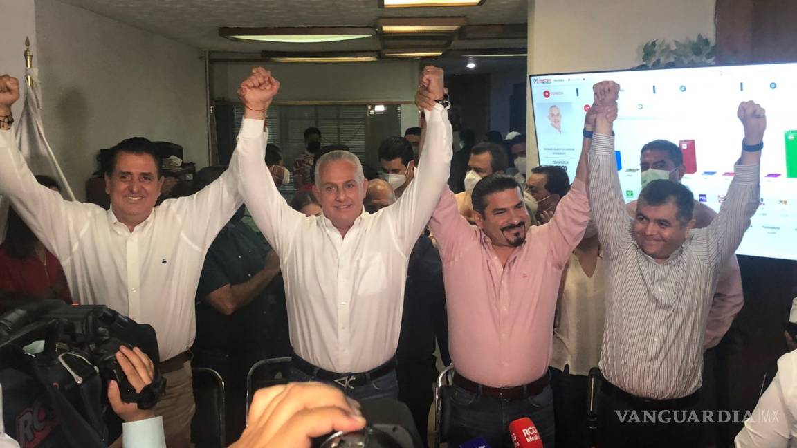 Román Alberto, candidato priista se declara ganador en Torreón
