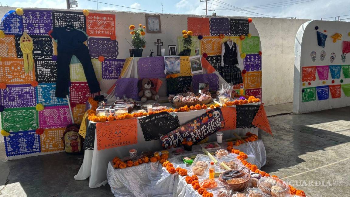 Día de Muertos en Monclova: Honran memoria de alumnos de primaria fallecidos este año