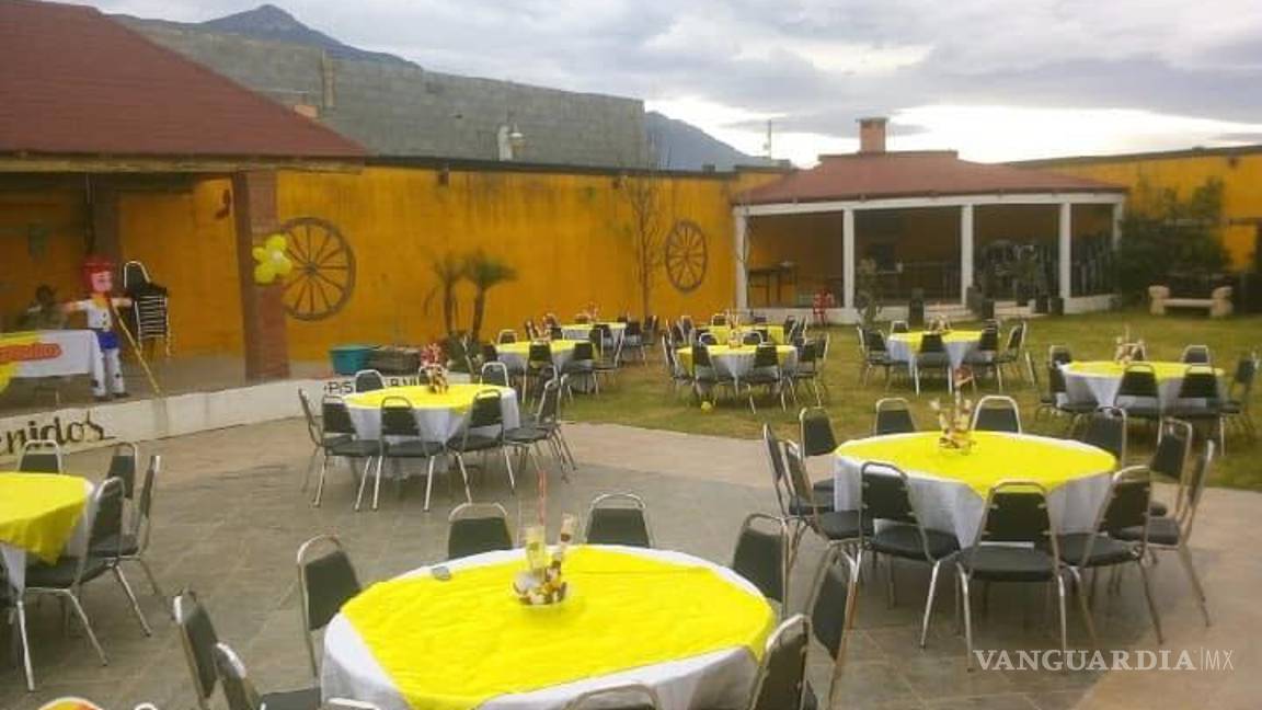 $!En Saltillo invitados 'plantan' a niña en su cumpleaños, usuarios se enteran y le llevan a 'Bely y Beto'