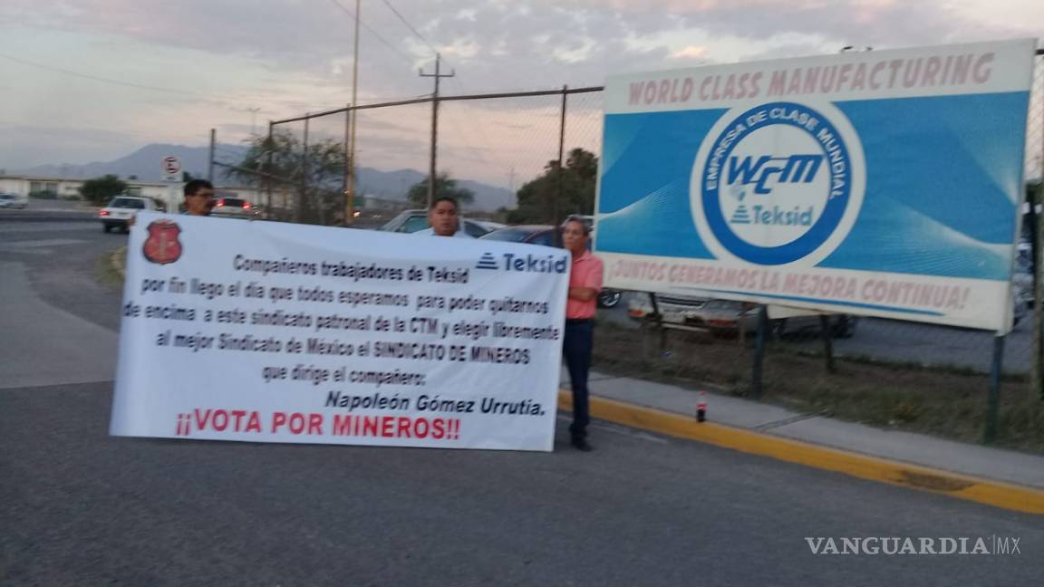 $!Sindicato de Gomez Urrutia se compromete a apoyar a trabajadores de Teksid y reintegrar a los despedidos
