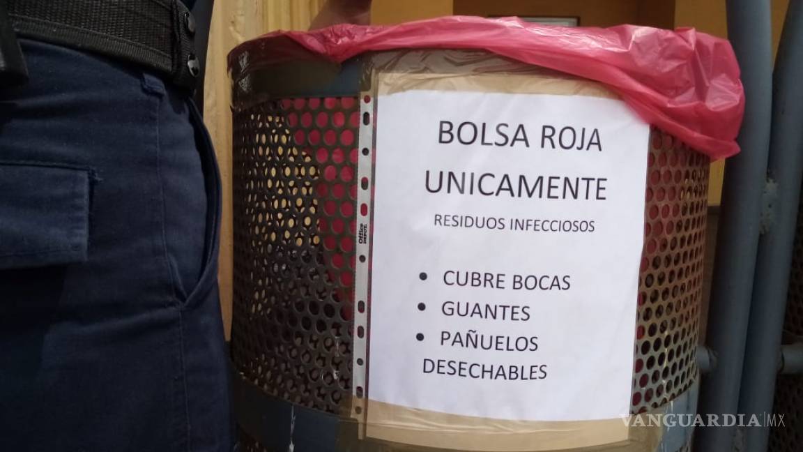 Para el desecho de guantes y cubrebocas colocan bolsas RPBI en calles de Frontera, Coahuila