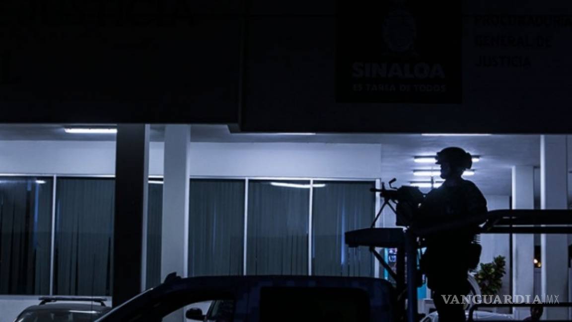 Sin rastro del jefe policíaco levantado por comando armado en Sinaloa