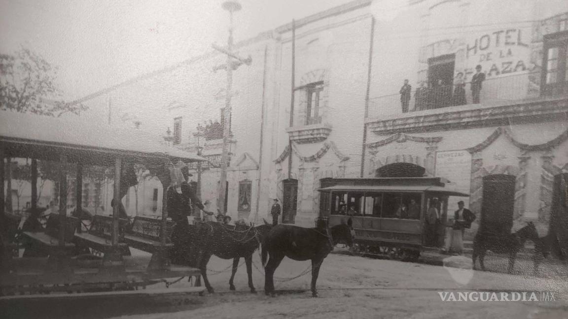 En el siglo XIX transitaban burros por las calles de Saltillo... ¿o todavía hay? (Foto)