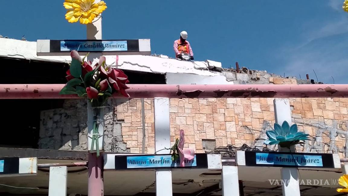 Inician demolición del Casino Royale a casi 10 años de la tragedia en Nuevo León