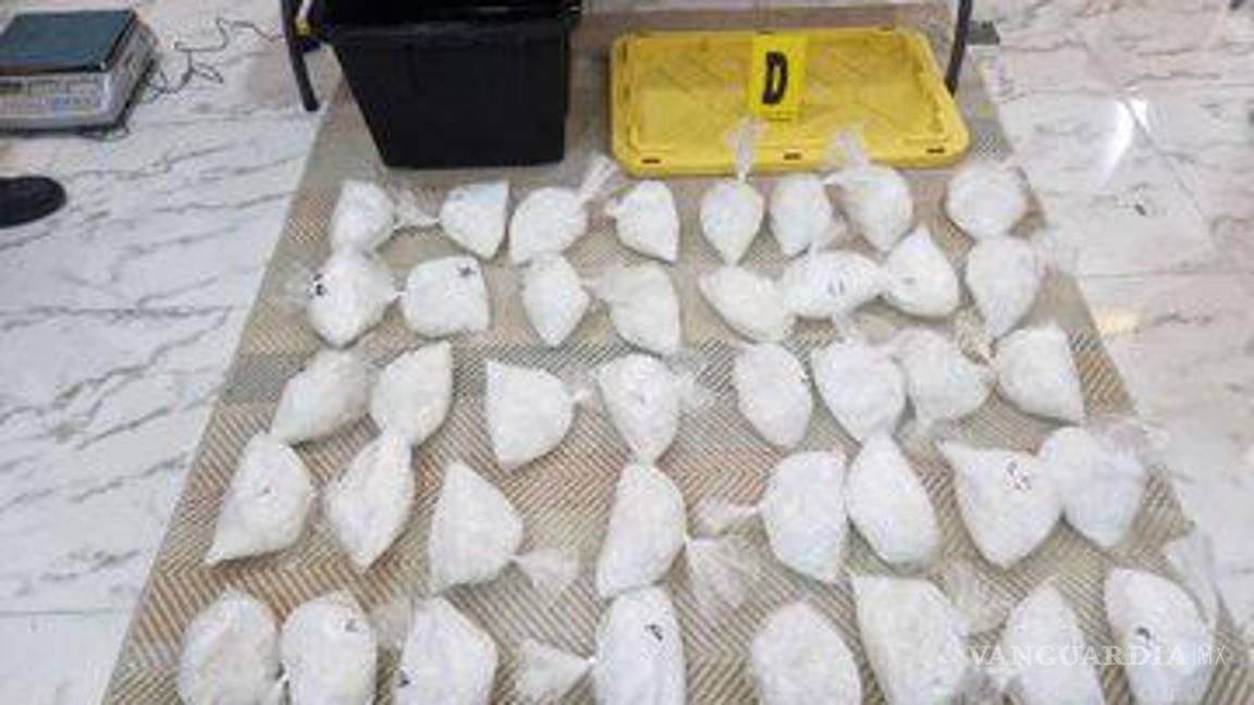 $!Encuentran poderoso arsenal de más de 200 armas en un departamento, en Veracruz