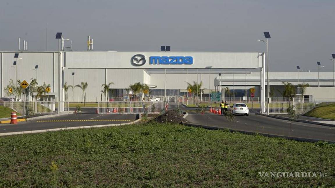 Mazda suspende producción en México