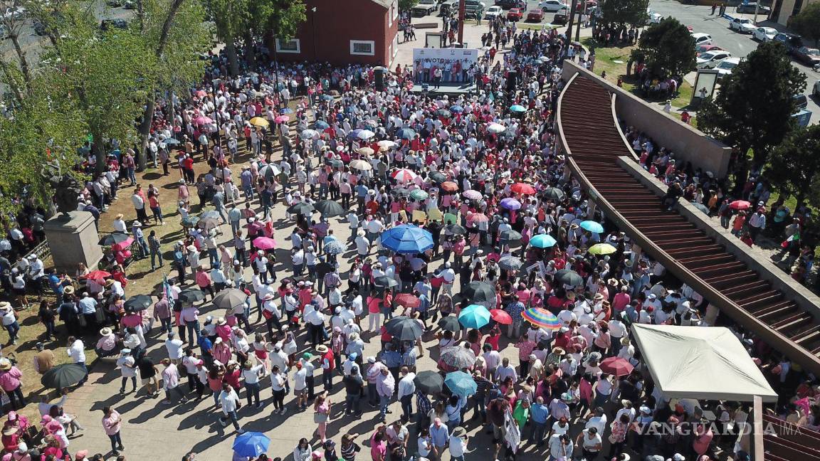 $!Entre los asistentes, estuvieron presentes diversas figuras de la función pública como los diputados federales Jericó Abramo Masso y Jaime Bueno.
