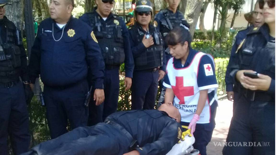 $!Policías resultan lesionados al detener riña entre estudiantes en la Cuauhtémoc