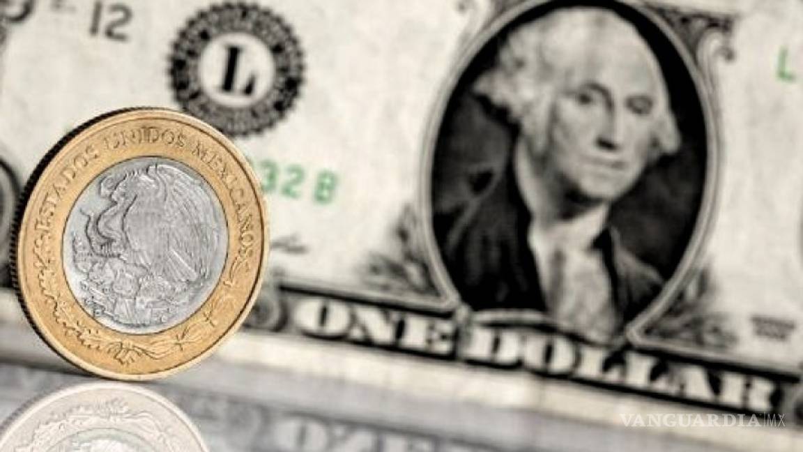 Tipo de cambio vuelve a superar los 20.50 pesos en sesión con dólar débil