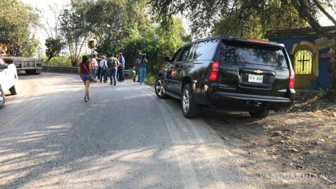 Caravana de AMLO sufre accidente en carretera de SLP