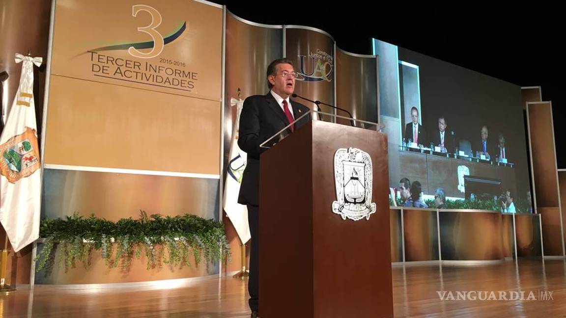 $!Blas Flores rinde tercer informe al frente de la UAdeC; va por la reelección