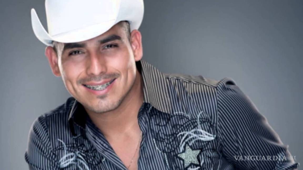 El cantante Espinoza Paz defiende a Julión Álvarez