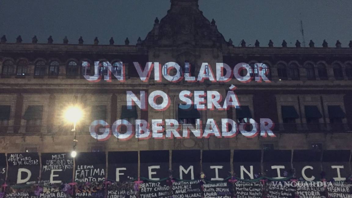 $!Palacio Nacional se convirtió en el 'muro de la memoria' (fotogalería)