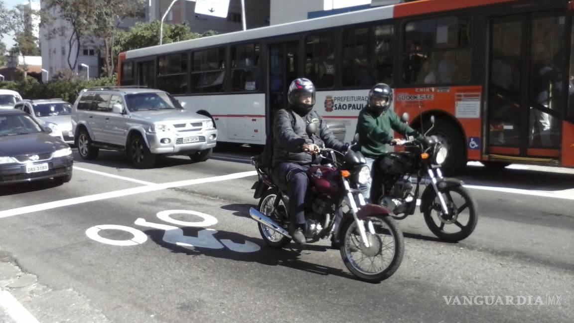 $!Conducir en moto por la ciudad, las claves para sobrevivir sobre dos ruedas