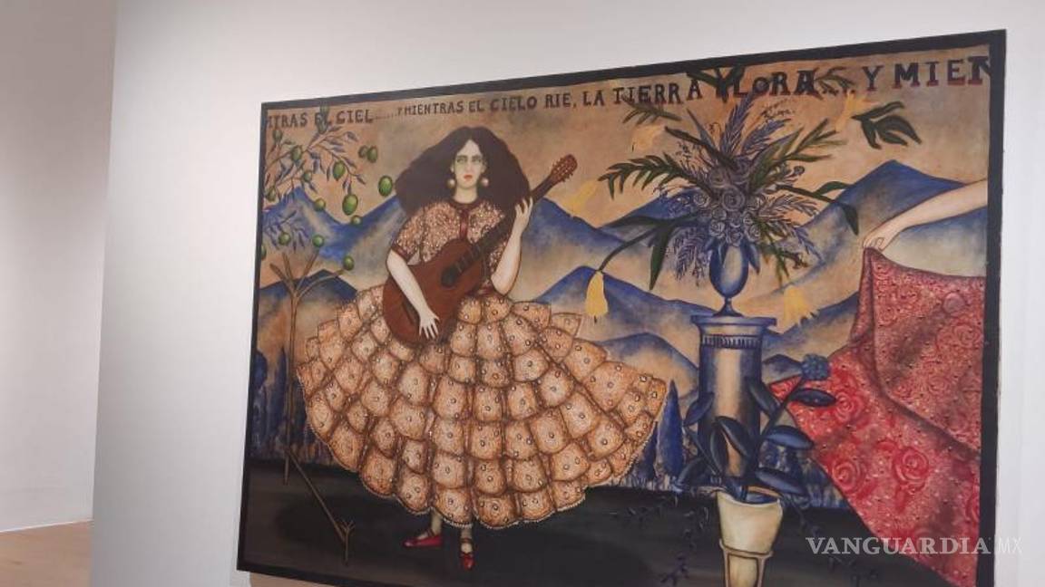 $!La curadora de la exposición es Magalí Arriola (izq), directora del Museo Tamayo, quien se encargó de guiar el recorrido por la muestra.