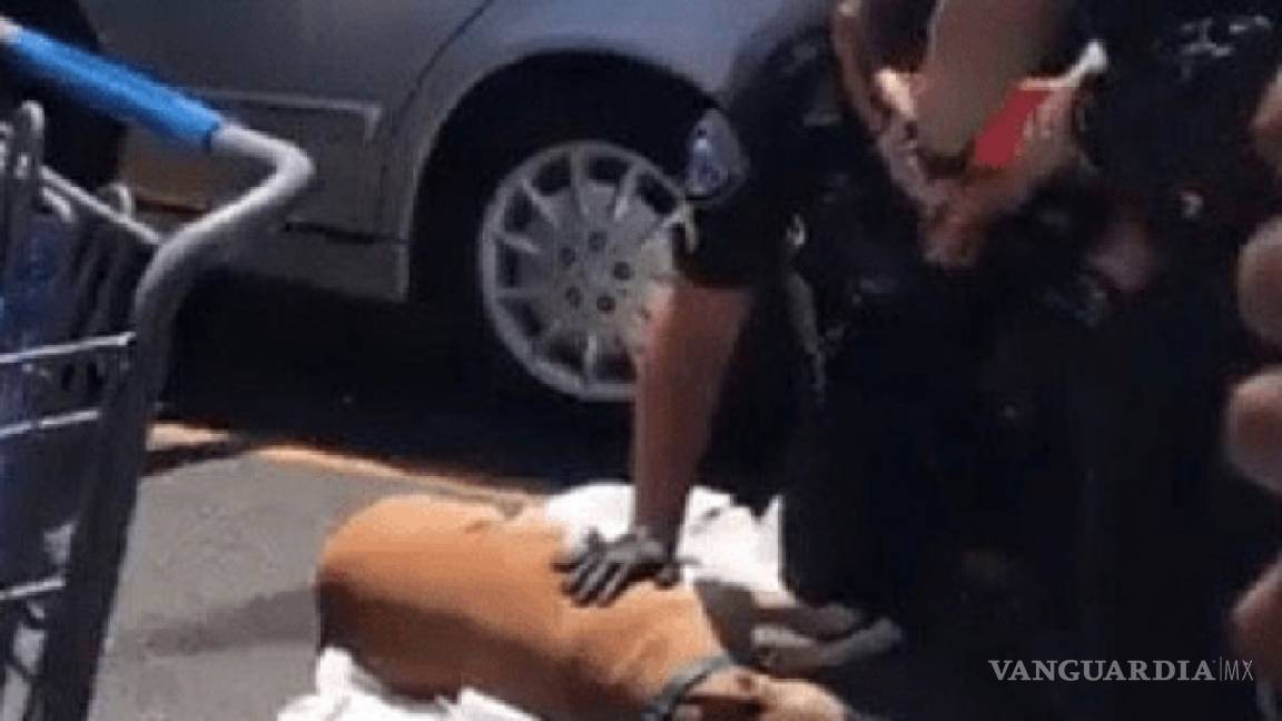 Perro muere tras quedar encerrado en auto en medio del calor