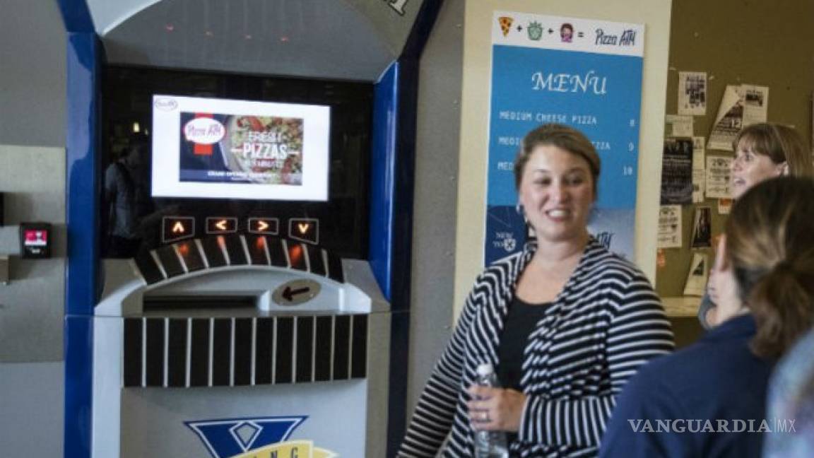 Escuela en Ohio cuenta con máquina expendedora de pizzas