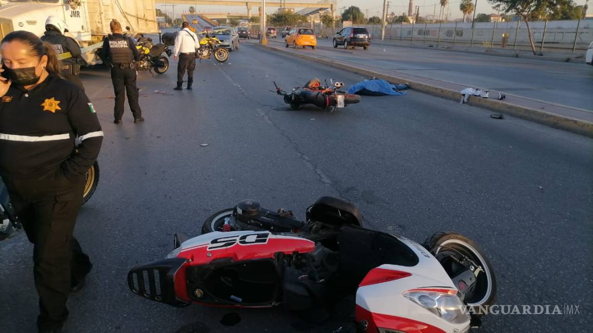 Choque de motociclistas deja un muerto y dos lesionados