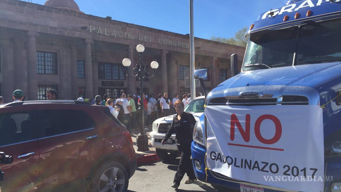 $!Crece furia ante ‘mega gasolinazo’