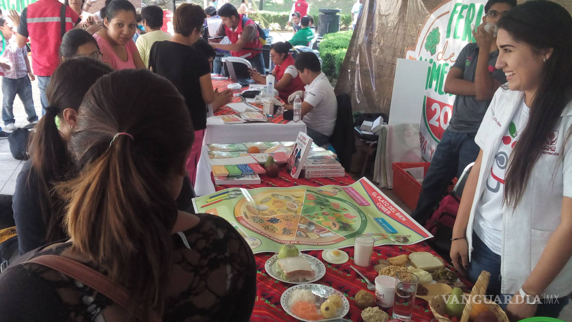 Se lleva a cabo la Feria de la Alimentación en Ciudad Deportiva de Saltillo