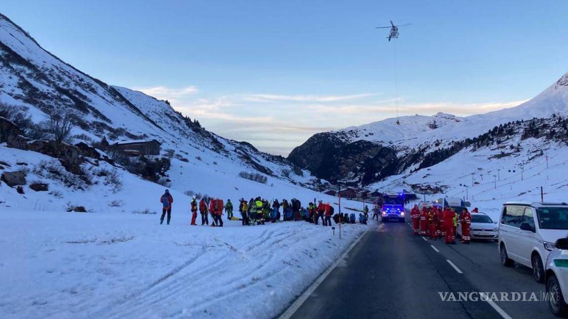 Localizan con vida a ocho de las 10 personas desaparecidas por avalancha en Austria