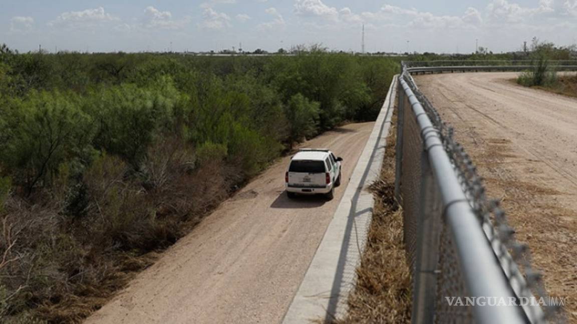 Podría ‘Harvey’ demorar la construcción del muro fronterizo