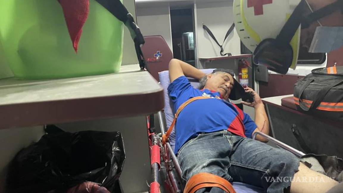 $!El hombre terminó lesionado.