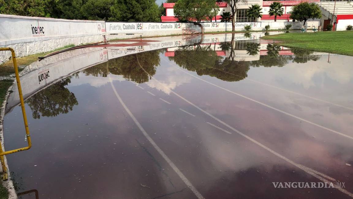 Vuelve a inundarse el Estadio Olímpico de Saltillo