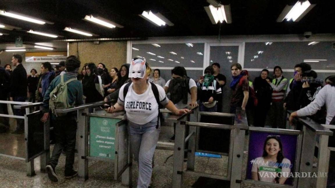 $!Presidente Sebastián Piñera anuncia plan para mitigar alza del metro en Chile