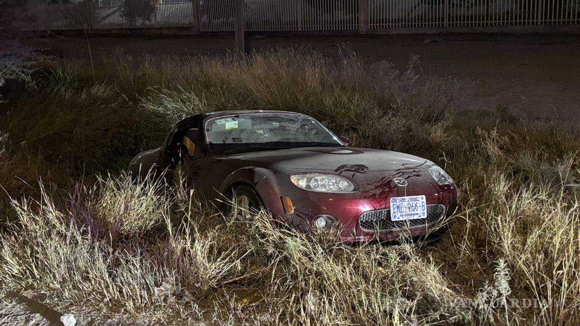 $!Elementos de Tránsito Municipal acudieron al sitio del percance para tomar conocimiento del hecho.