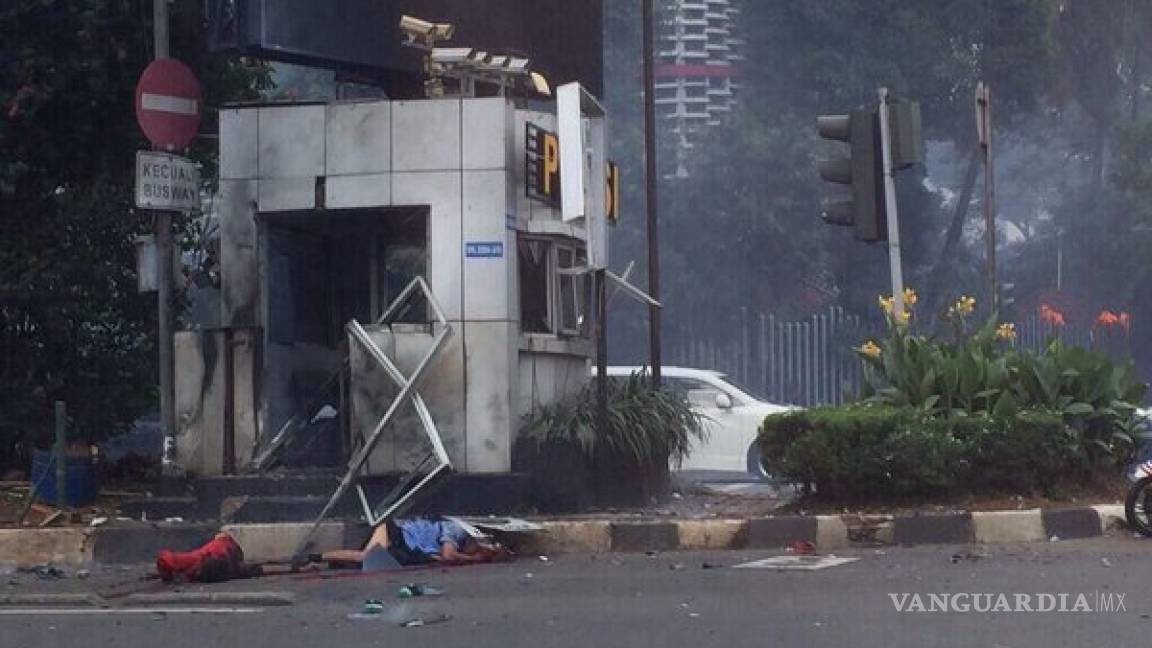 Tres muertos por explosiones en Yakarta