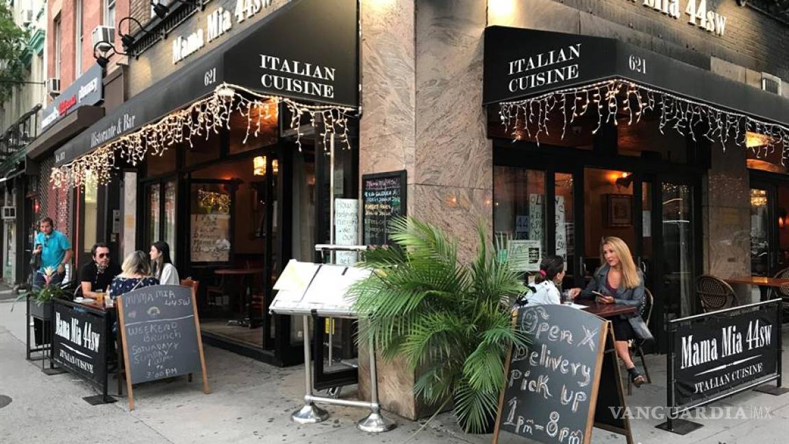 Restaurantes en Nueva York se adecúan a la nueva normalidad por el coronavirus