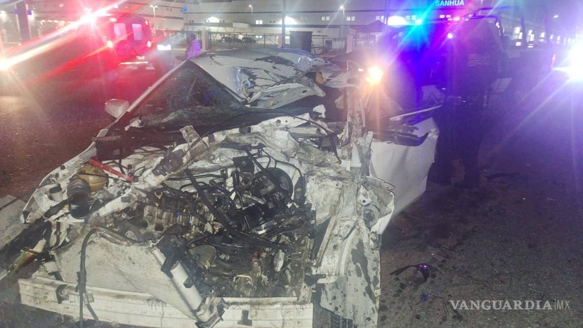 $!Tras el choque, el conductor del tráiler se dio a la fuga dejando el vehículo afectado.