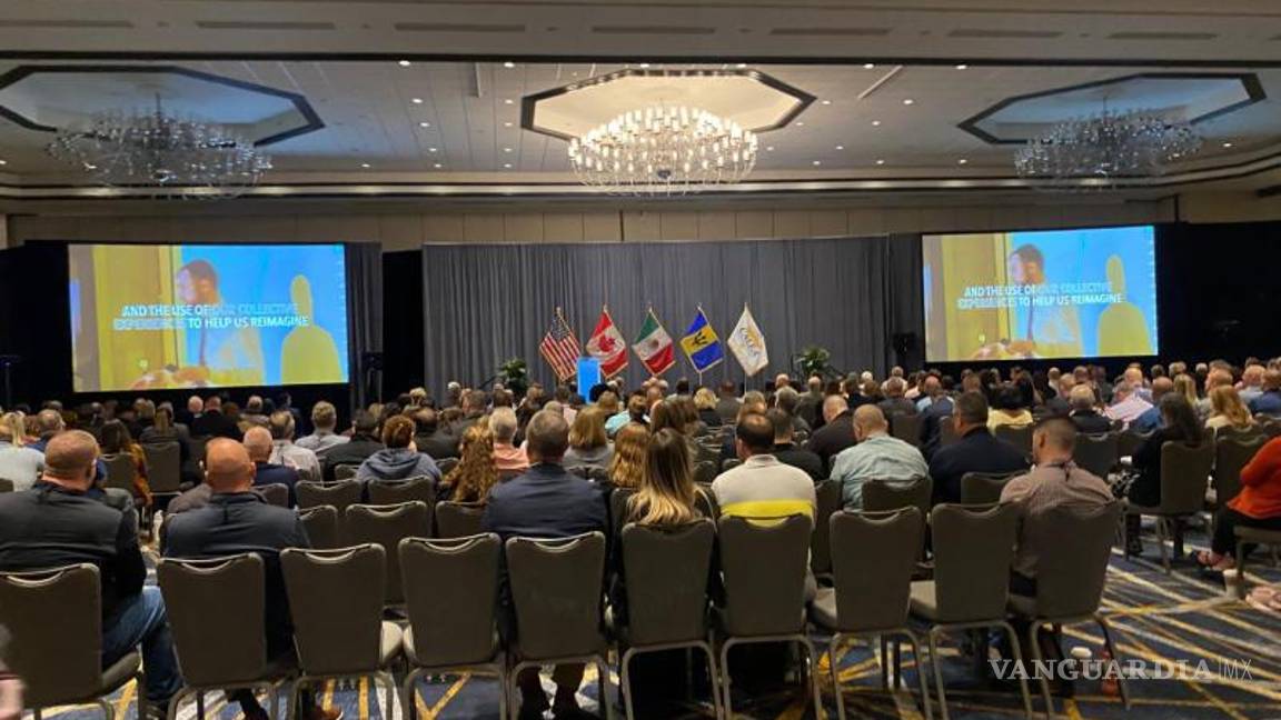 $!Durante la Conferencia de Otoño de CALEA, la delegación de Torreón recibió capacitación sobre manejo de emergencias y atención ciudadana.