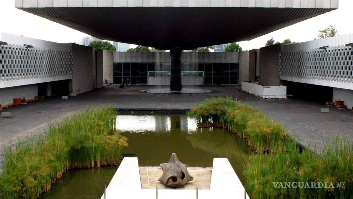 Del Museo Nacional de Antropología de México al Teatro La Capilla
