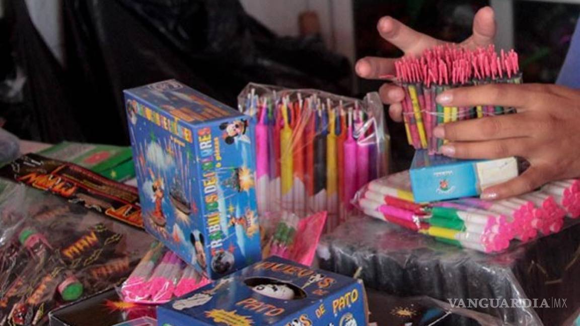 Ahora en Tultepec abunda venta de cohetes en casas
