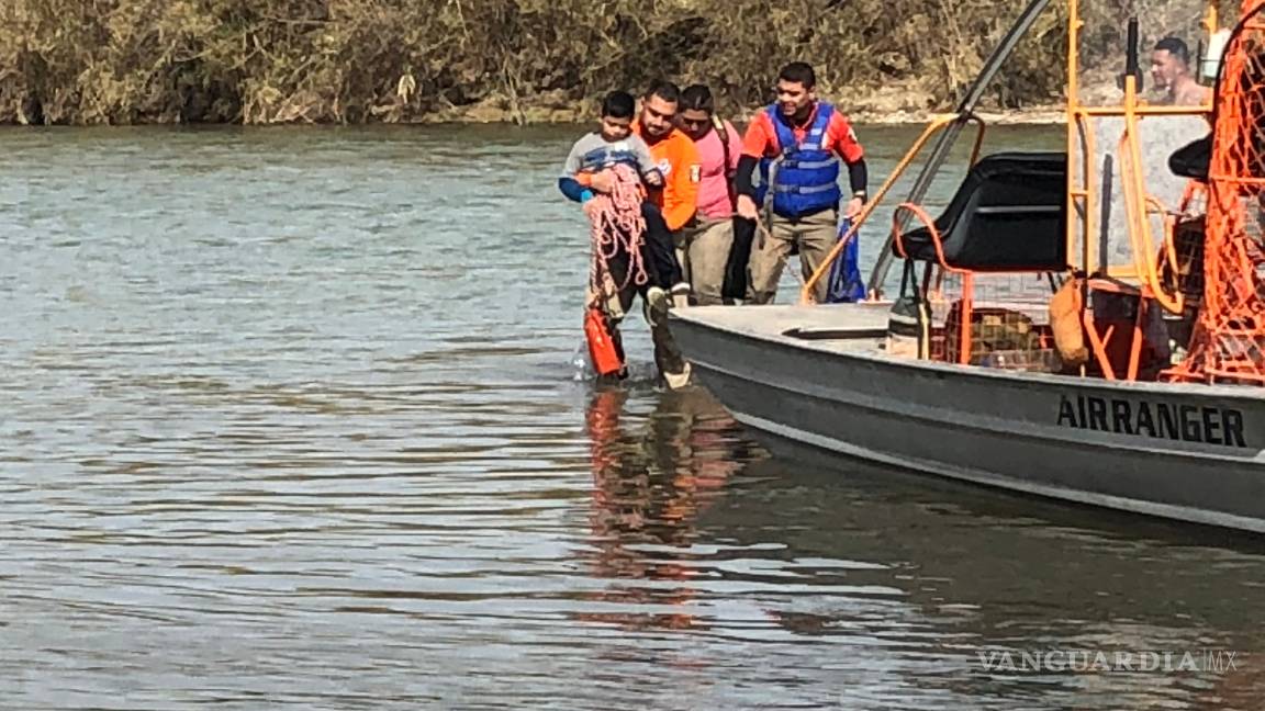 $!Persisten intentos de cruce en el Río Bravo y encuentran a un migrante muerto