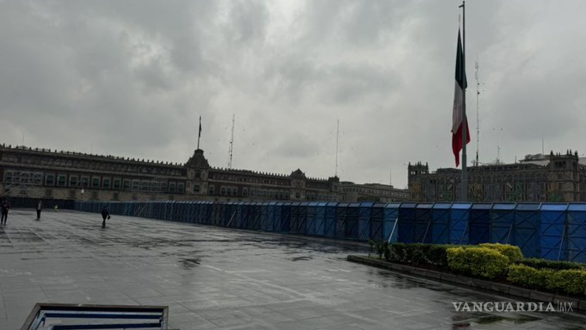 Blindan el Zócalo con concreto y metal... buscan evitar que marcha por los 43 llegue a la Plaza de la Constitución