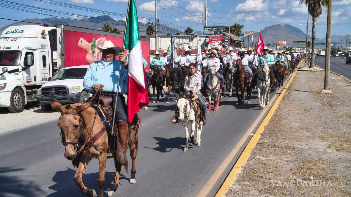 $!Cabalgantes de toda la región se unieron para recorrer más de tres horas a caballo. FOTO: FRANCISCO MUÑIZ