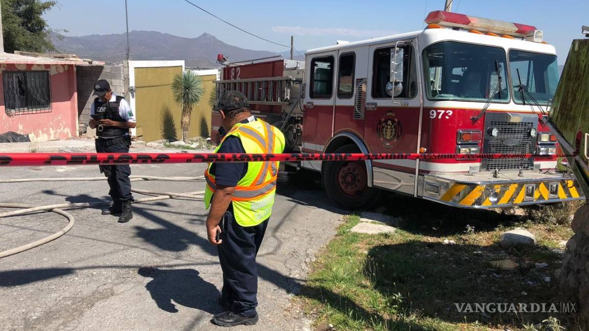 Policías de Saltillo se visten de héroes... rescatan a niño de 8 años de un incendio