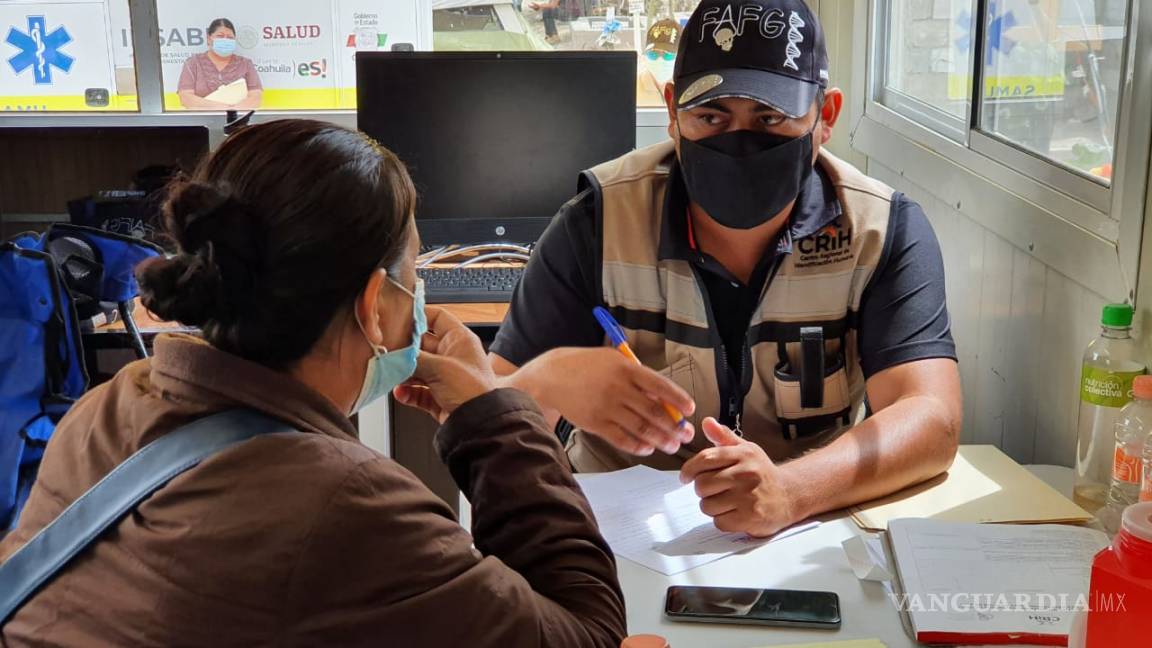 Toman 45 muestras de ADN a familias de desaparecidos en exhumación de Torreón