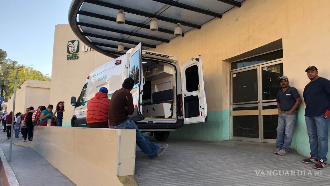 Menor que padrastro golpeó lucha por su vida en hospital de Saltillo