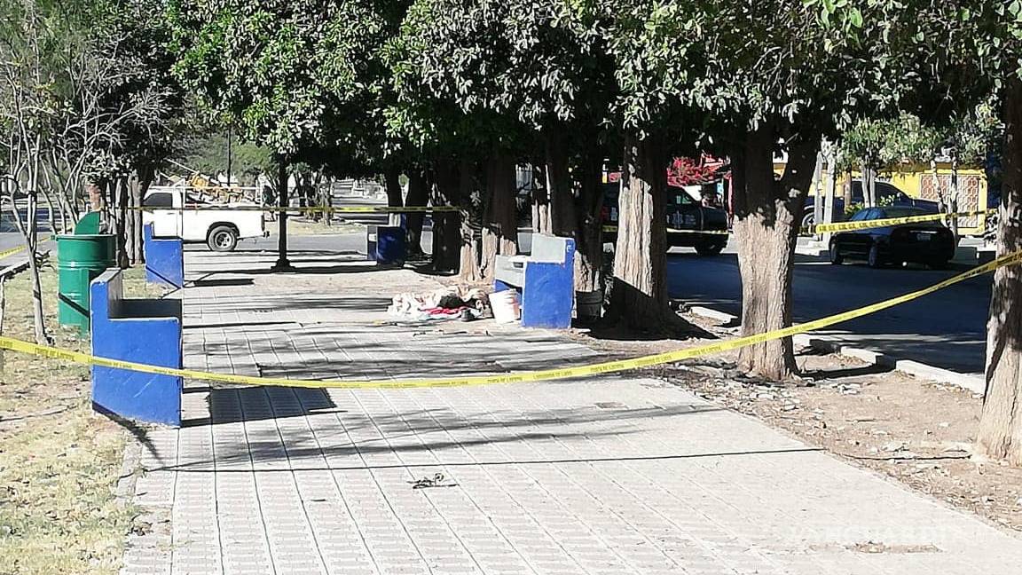 Alcohólico muere en el camellón de la calzada Colon en Torreón