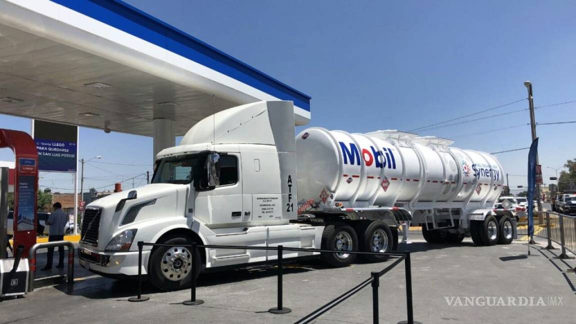 Mobil surte a Guanajuato 9.7 millones de litros de gasolina, traída de Texas