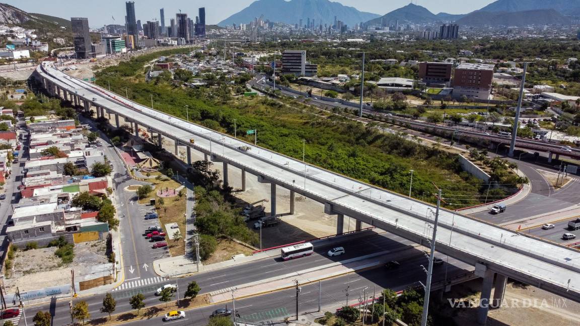 Viaducto Santa Catarina, tramo de autopista Saltillo-Monterrey acelera conexión entre ambas ciudades