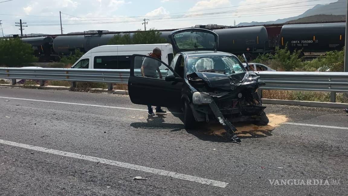Accidente paraliza la carretera a Zacatecas la tarde de este martes