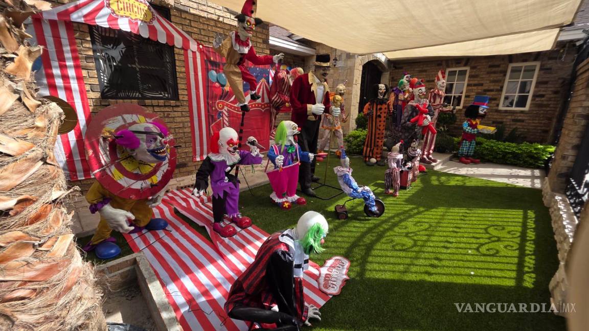 $!La vivienda se ha convertido en un punto obligado para los amantes del terror y las fotografías de temporada.